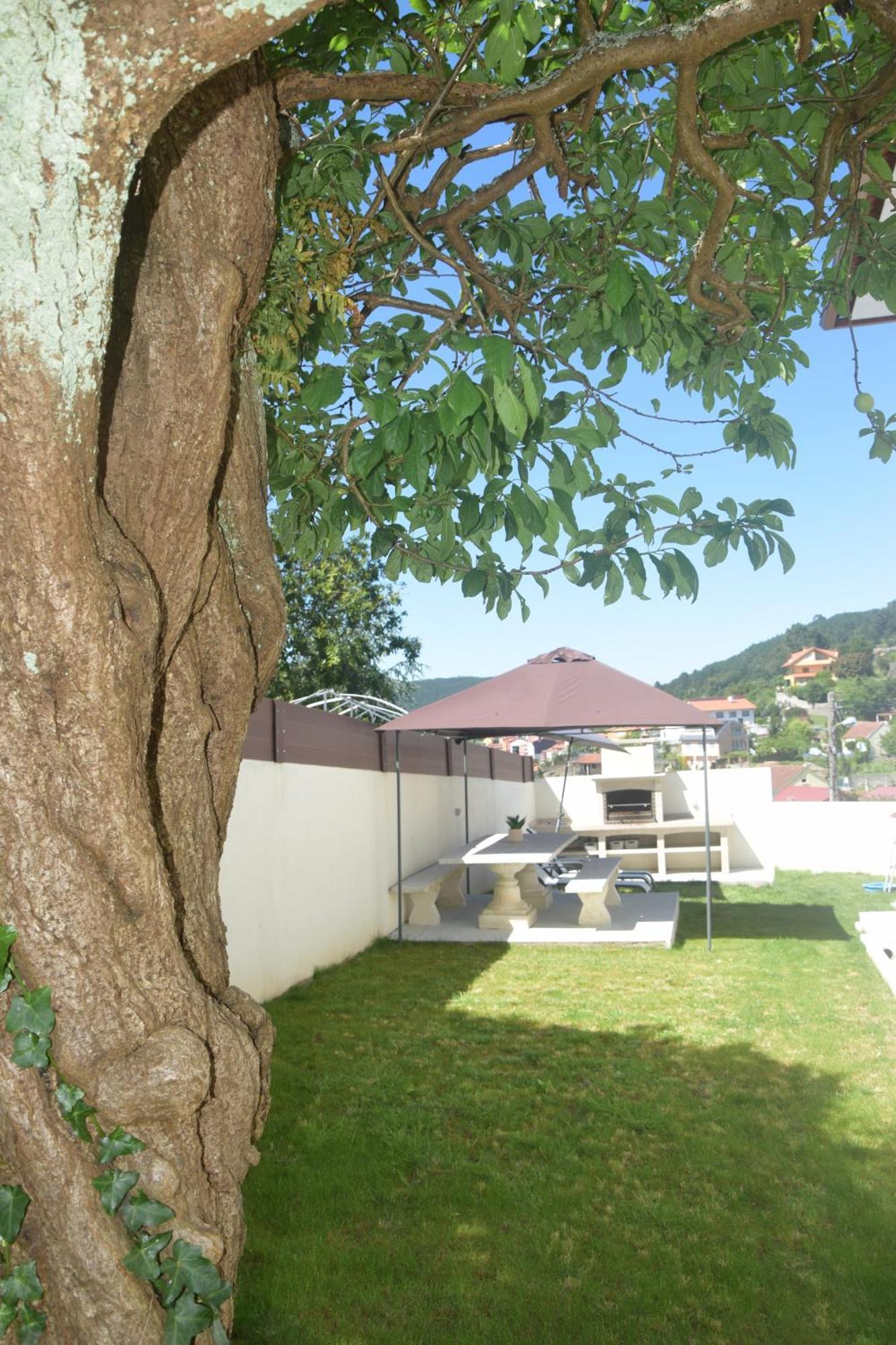 Casa En Chapela, Con Vistas A La Ria De Vigo Villa Bagian luar foto