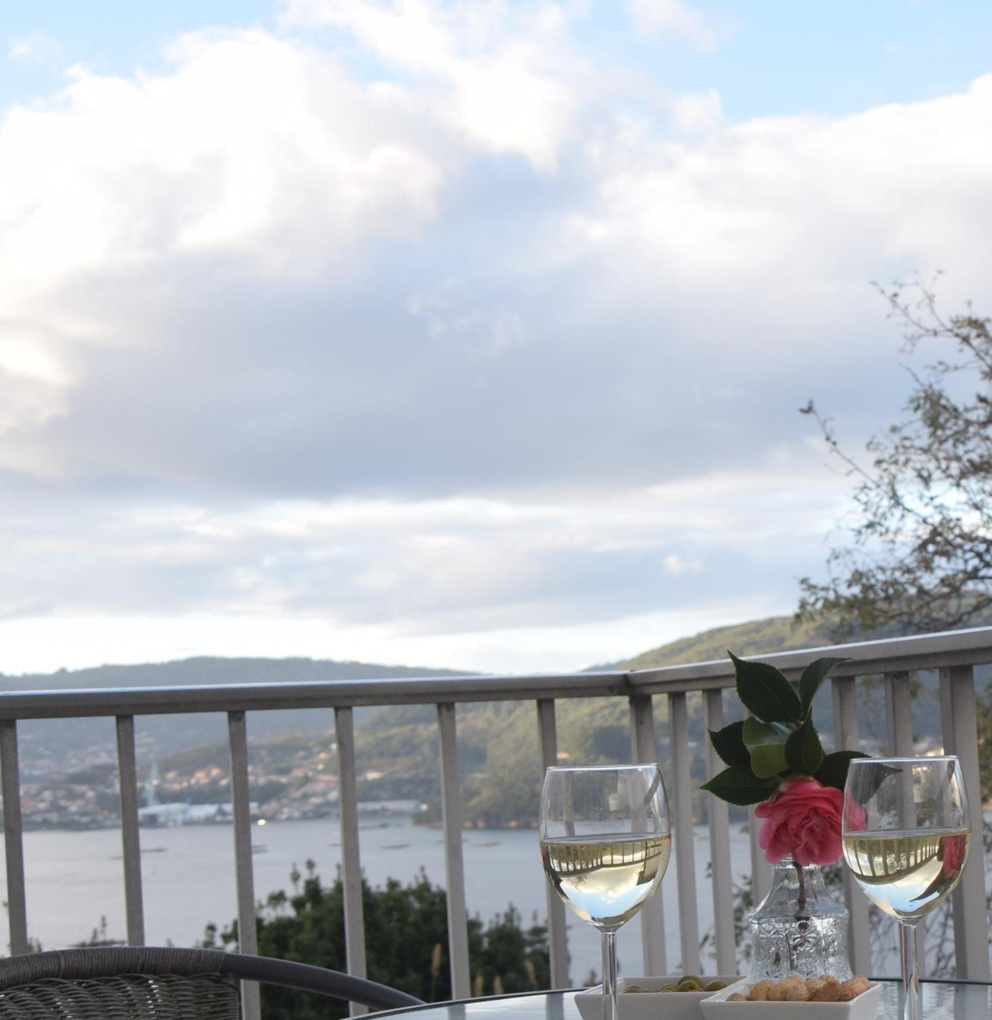 Casa En Chapela, Con Vistas A La Ria De Vigo Villa Bagian luar foto